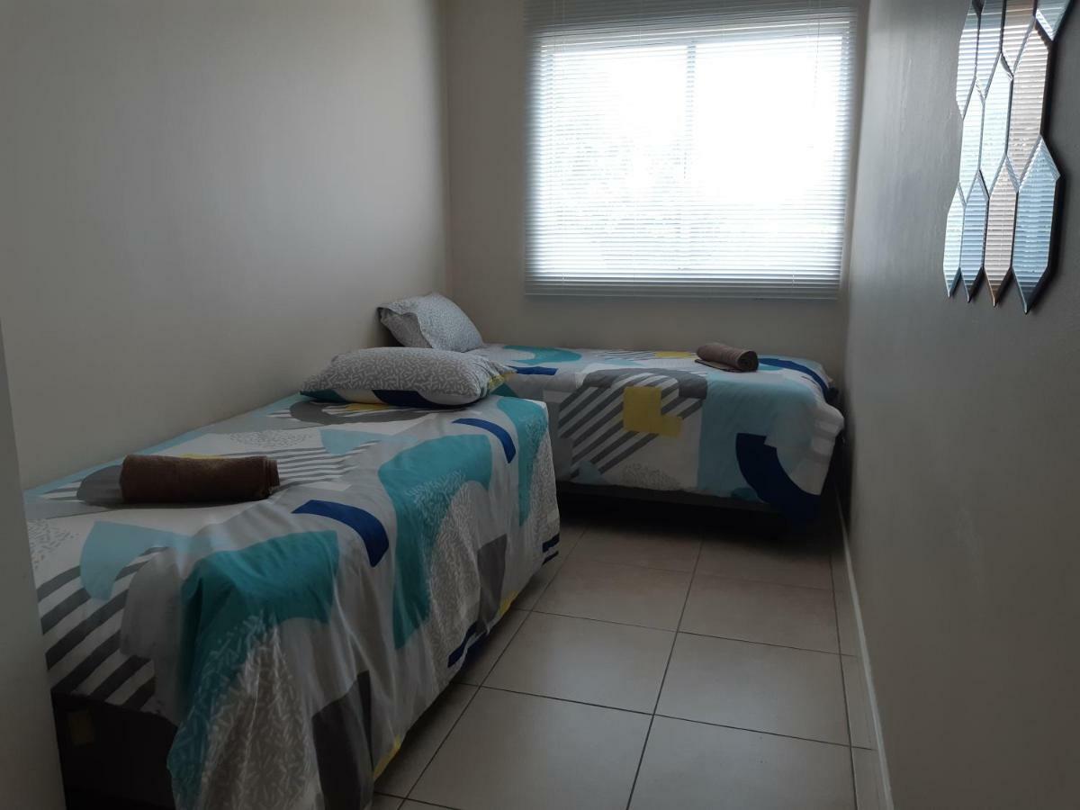 84 Camarque Umdloti beach Exterior foto