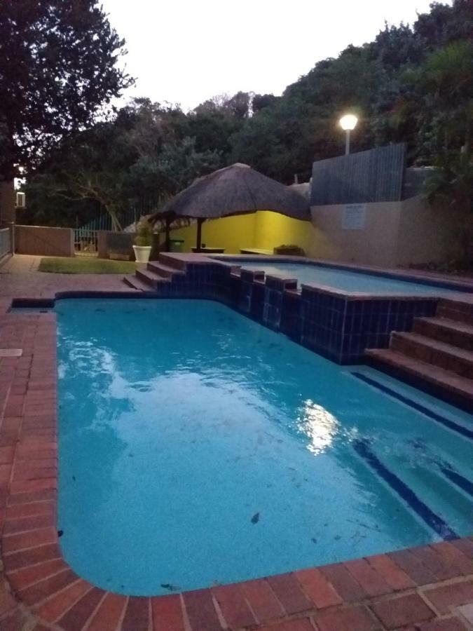 84 Camarque Umdloti beach Exterior foto